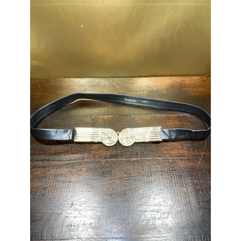 Accessocraft N.Y.C‎ Black Leather Gold Tone Swirl Buckle Belt 8307